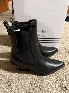 Ophelia Roe Chelsea Black Pointed-Toe Booties
